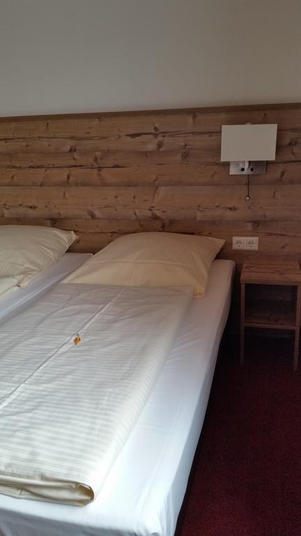 Hotel Alte Krone Τούμπινγκεν Δωμάτιο φωτογραφία