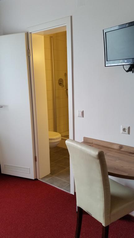 Hotel Alte Krone Τούμπινγκεν Δωμάτιο φωτογραφία