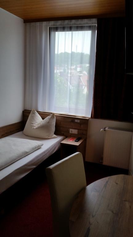 Hotel Alte Krone Τούμπινγκεν Δωμάτιο φωτογραφία