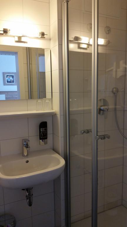 Hotel Alte Krone Τούμπινγκεν Δωμάτιο φωτογραφία