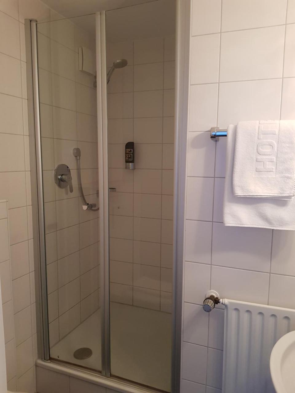 Hotel Alte Krone Τούμπινγκεν Εξωτερικό φωτογραφία